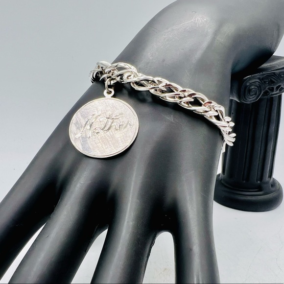 Vintage silver overlay MOTHER /NANNA charm bracelet - Picture 5 of 8